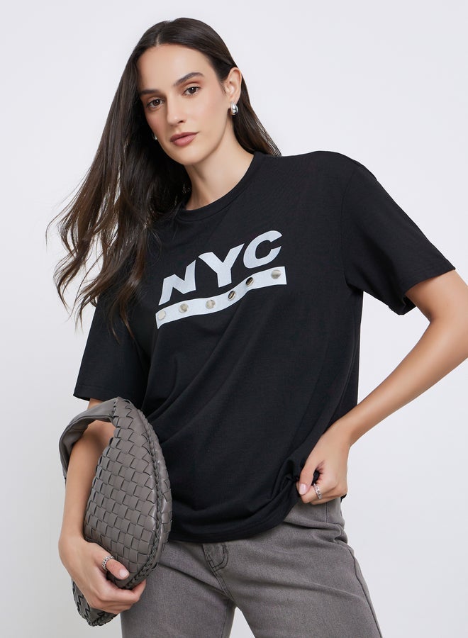 Styli Women Black NYC Print Stud Oversized T-Shirt - Image 1
